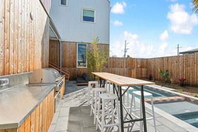 CastleDay: Private Villas for Group Retreats- Pool, Basketball Hoop & Outdoor Dining image 50