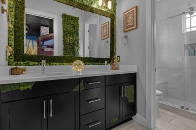 Swiftie City Dreamhouse: Sleeps 18 in Style & Sparkle image 18