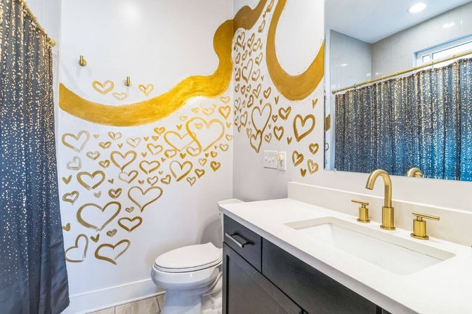 Swiftie City Dreamhouse: Sleeps 18 in Style & Sparkle image 21