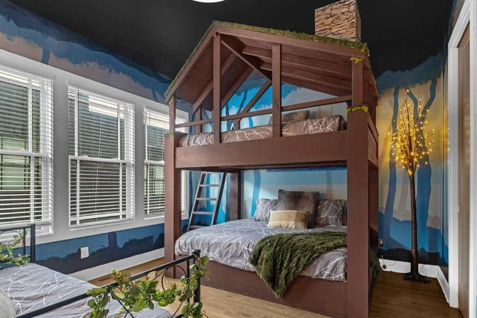 Swiftie City Dreamhouse: Sleeps 18 in Style & Sparkle image 4