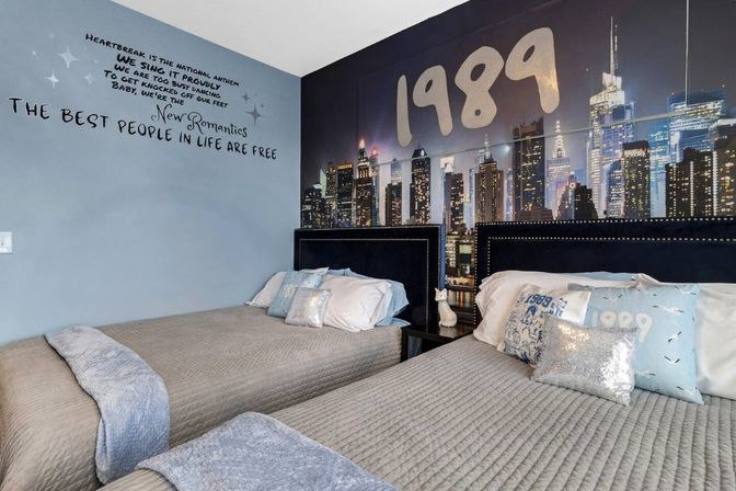 Swiftie City Dreamhouse: Sleeps 18 in Style & Sparkle image 26