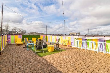 Swiftie City Dreamhouse: Sleeps 18 in Style & Sparkle image 10
