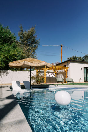 Solera: Spa-Like Retreat with Sauna & Hot Tub image 10