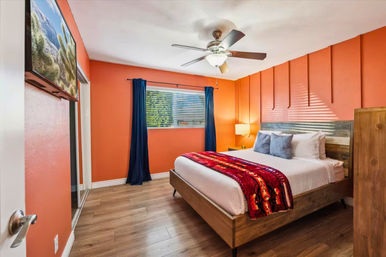 Casa Rodeo: 5 BR, No Bunks, Pool, Hot Tub + 4 Minutes to Old Town! image 6