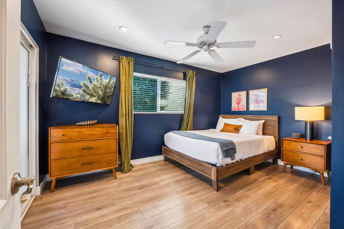 Casa Rodeo: 5 BR, No Bunks, Pool, Hot Tub + 4 Minutes to Old Town! image 4