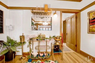 Twin Lions Lodge: Eclectic Chic in Bucktown image 31