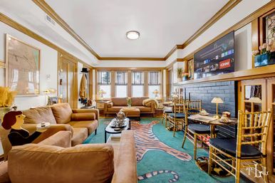 Twin Lions Lodge: Eclectic Chic in Bucktown image 5