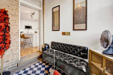 Twin Lions Lodge: Eclectic Chic in Bucktown image 56