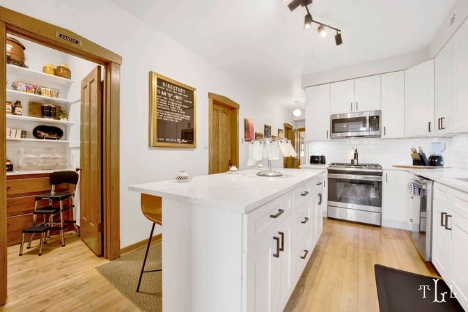 Twin Lions Lodge: Eclectic Chic in Bucktown image 18