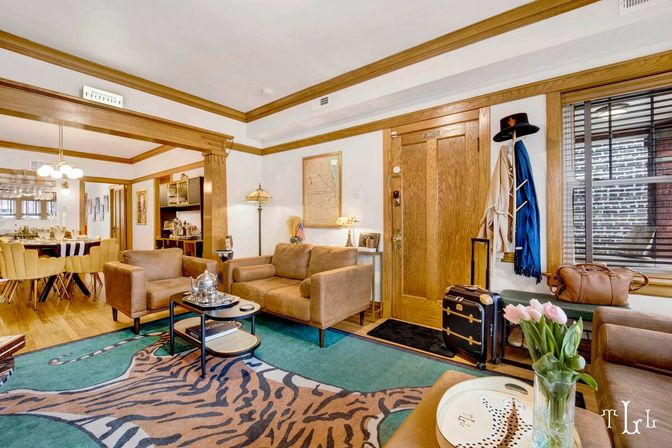 Twin Lions Lodge: Eclectic Chic in Bucktown image 6