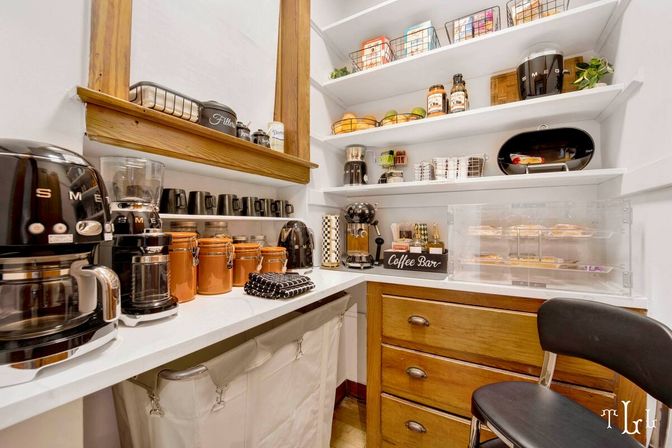 Twin Lions Lodge: Eclectic Chic in Bucktown image 19