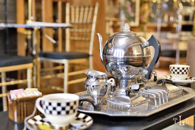 Twin Lions Lodge: Eclectic Chic in Bucktown image 11
