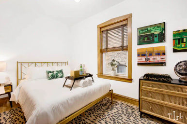 Twin Lions Lodge: Eclectic Chic in Bucktown image 41