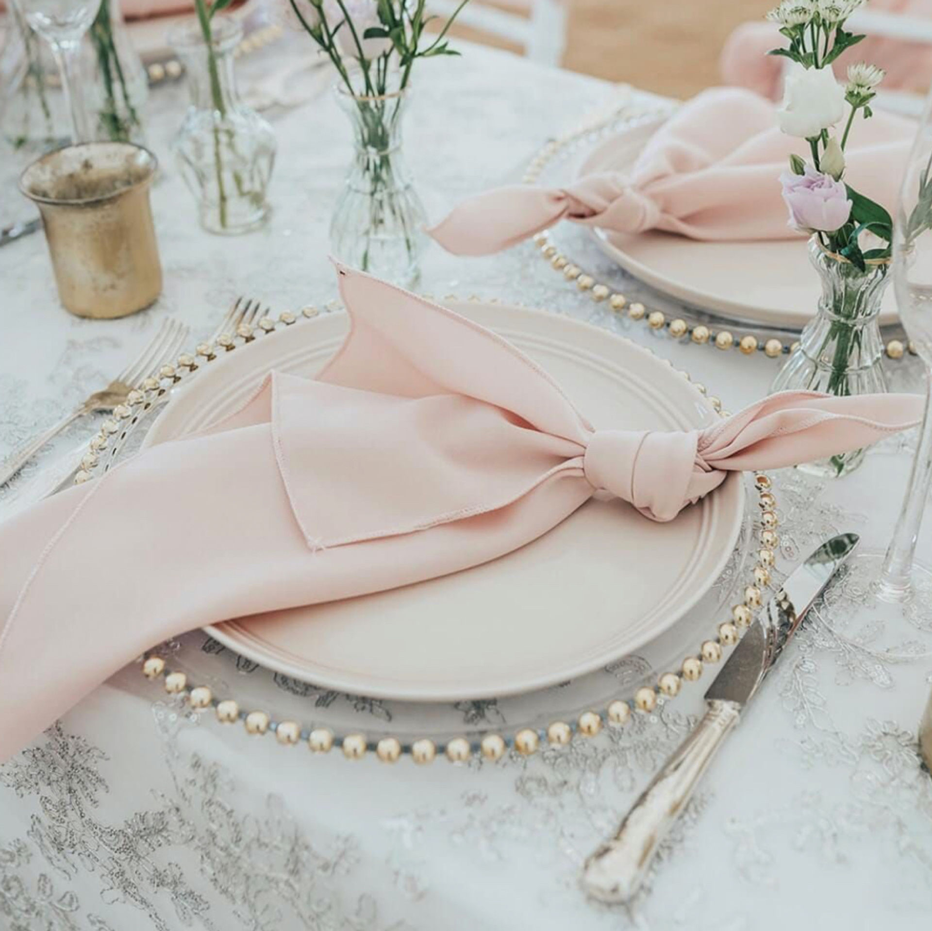 Luxe Décor & Tablescapes for Birthdays & Group Events image 1