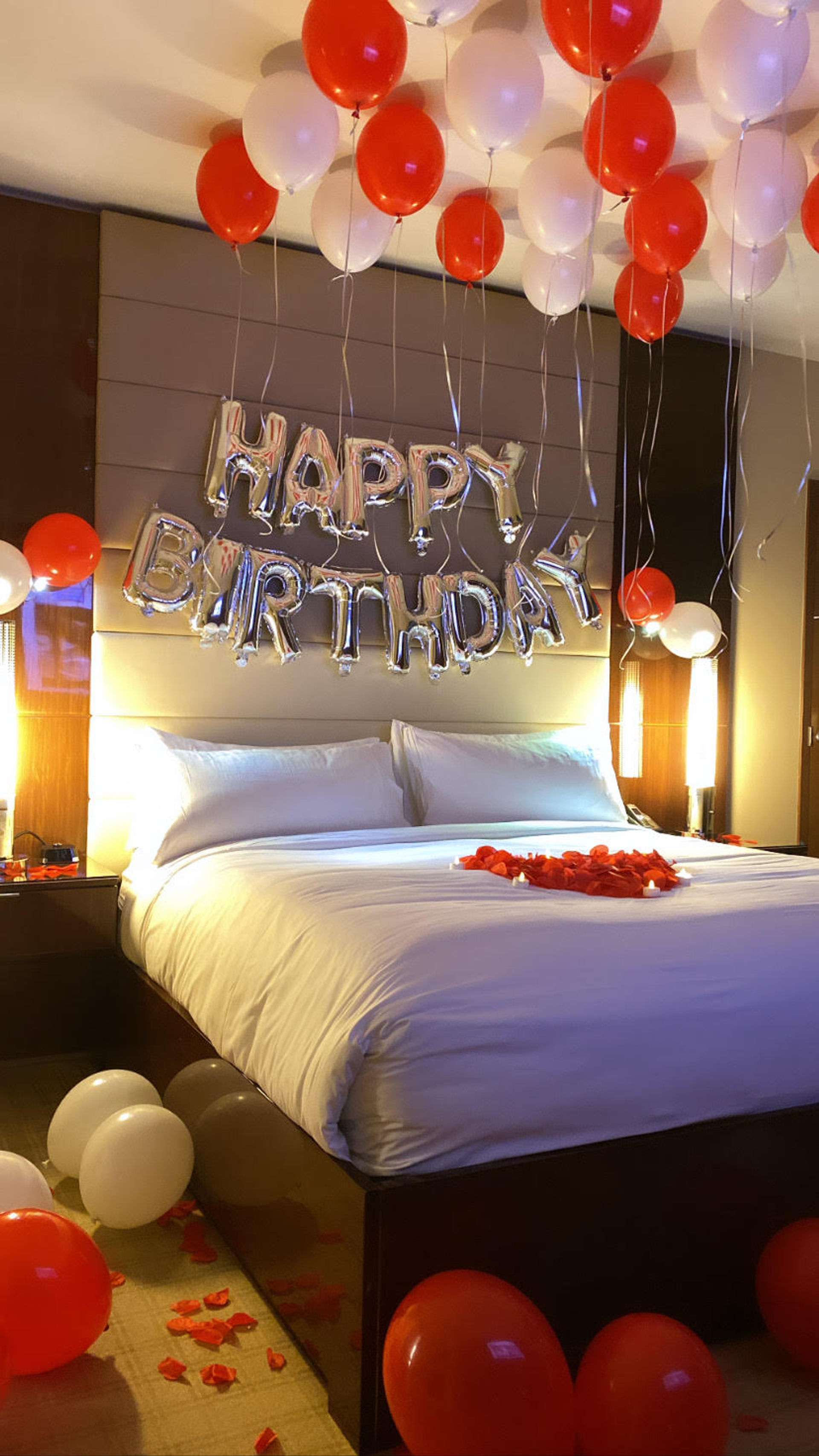 Birthday Hotel Room Decoration Service