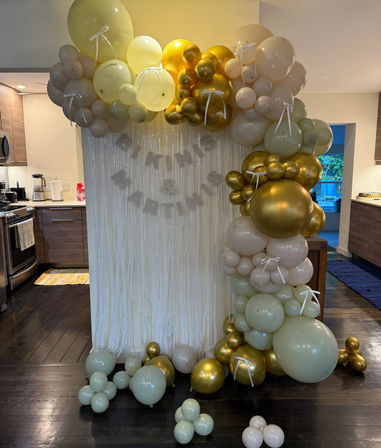5 O'Clock Somewhere Decor Package: Balloons, Backdrop, Banner and More! image 1