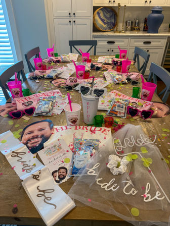 5 O'Clock Somewhere Decor Package: Balloons, Backdrop, Banner and More! image 3