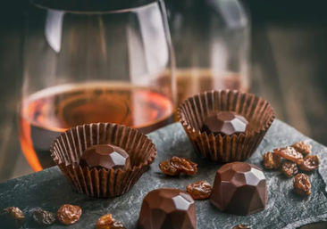 Sedona & Verde Valley Tour: Includes Wine, Beer, Lunch & Chocolate image 1