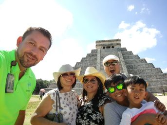 Chichen Itza Private Tour with Exclusive Cenote & Lunch image