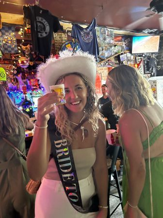 Haunted Savannah Pub Crawl with Historic Sites and Spooky Stories image 6