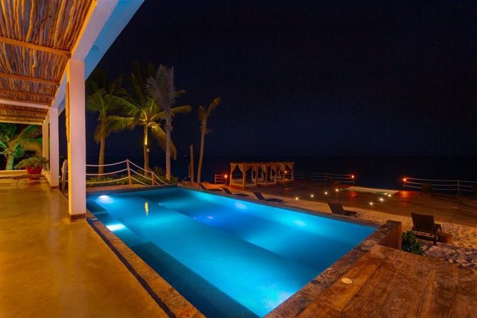Villa Isla Blanca: Luxury Oceanfront Escape for Unforgettable Events image 7