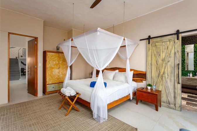 Villa Isla Blanca: Luxury Oceanfront Escape for Unforgettable Events image 17