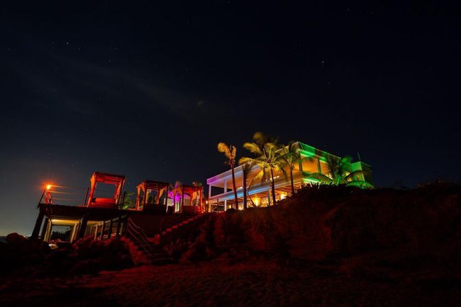 Villa Isla Blanca: Luxury Oceanfront Escape for Unforgettable Events image 6