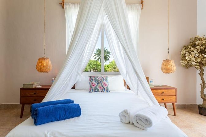 Villa Isla Blanca: Luxury Oceanfront Escape for Unforgettable Events image 15