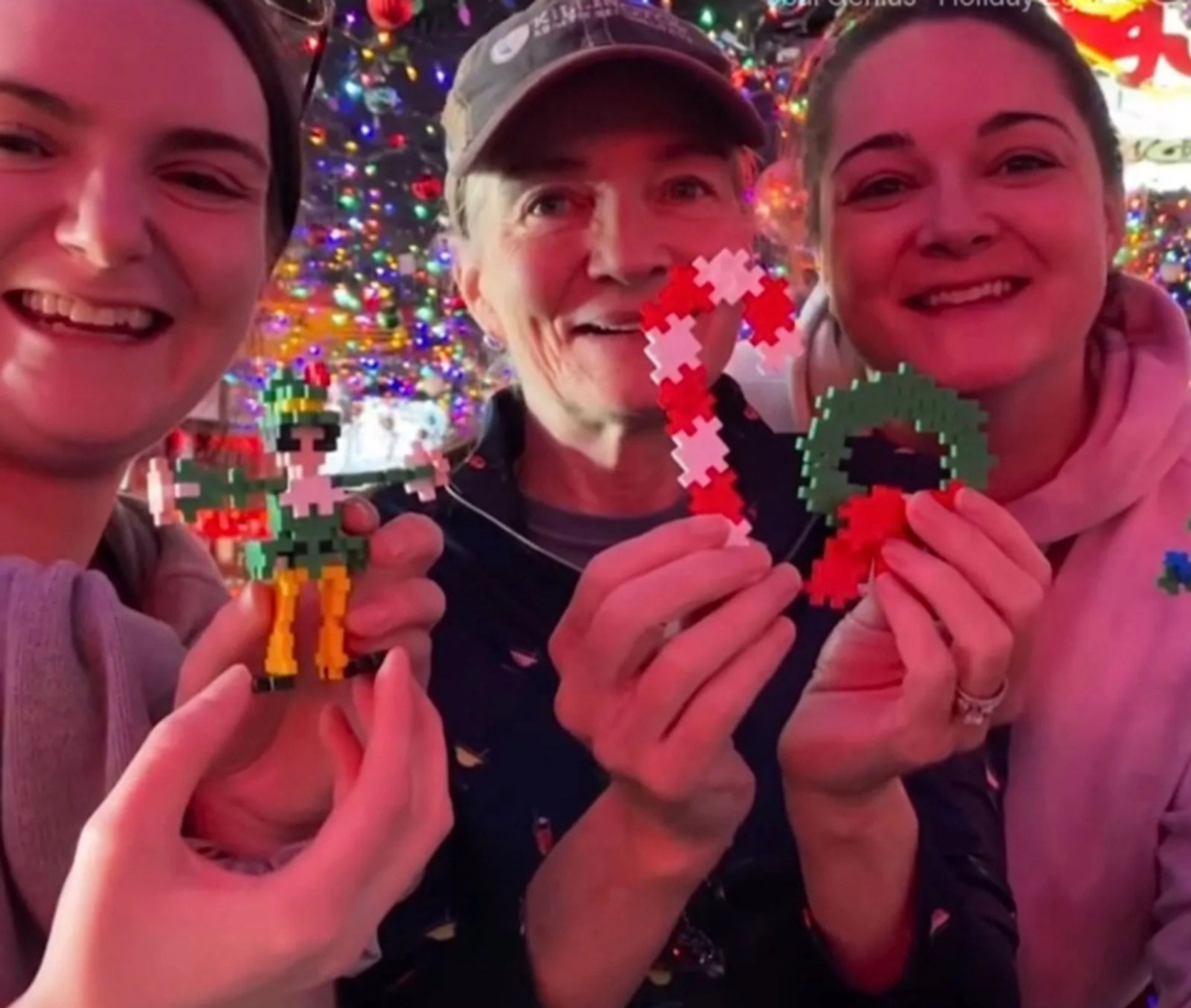 Jingle Bar Hop Pub Crawl Scottsdale: Private Golf Cart, Puzzles, Guide & More image 2