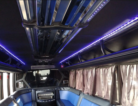 Utah Party Bus & Limousine Rentals - Limo Cloud 9 image 4