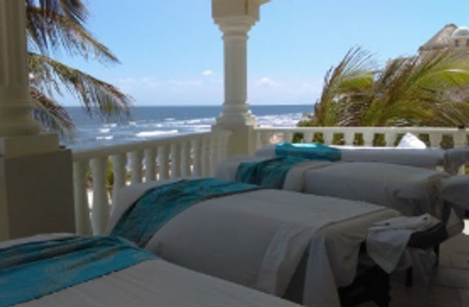 Holistic Massage with Alma: Deep Healing in a Peaceful Sanctuary at your Villa image 8