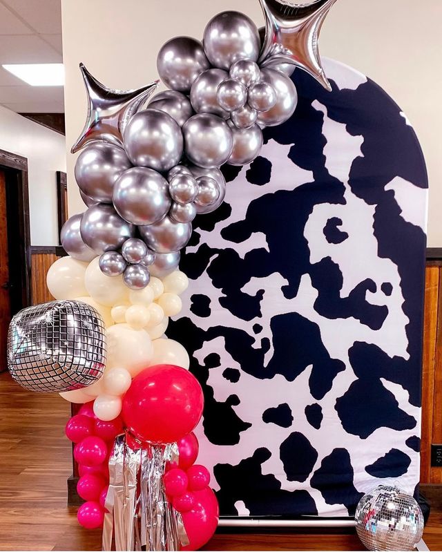 Insta-Worthy Balloon Garlands & Balloon Arches image 4