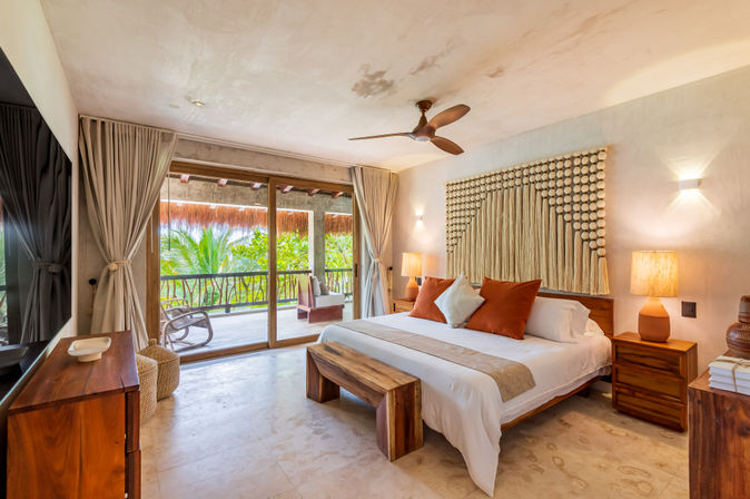 Villa Naj Kan: 9BR Beachfront Retreat for Up to 20 Guests image 33