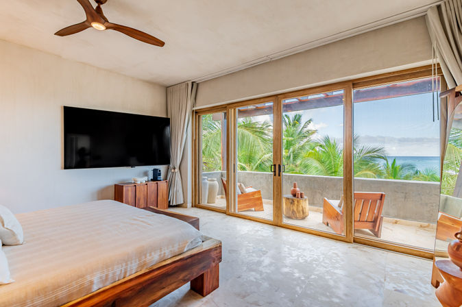 Villa Naj Kan: 9BR Beachfront Retreat for Up to 20 Guests image 49
