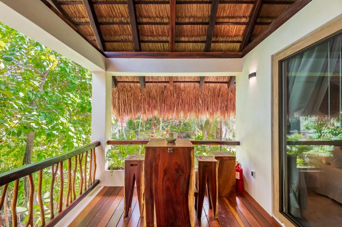 Villa Naj Kan: 9BR Beachfront Retreat for Up to 20 Guests image 70