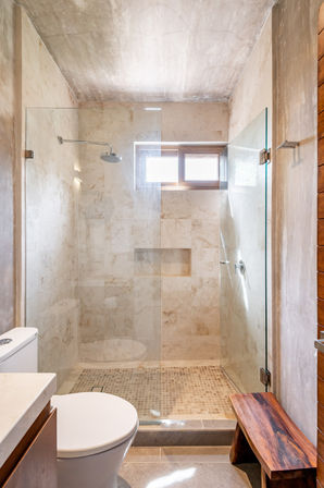 Villa Naj Kan: 9BR Beachfront Retreat for Up to 20 Guests image 57