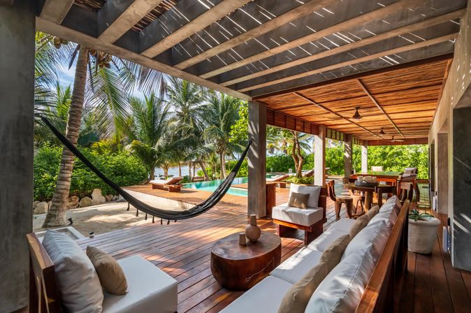 Villa Naj Kan: 9BR Beachfront Retreat for Up to 20 Guests image 11