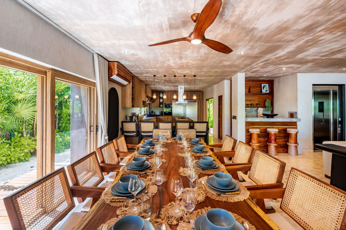 Villa Naj Kan: 9BR Beachfront Retreat for Up to 20 Guests image 19