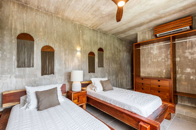 Villa Naj Kan: 9BR Beachfront Retreat for Up to 20 Guests image 56