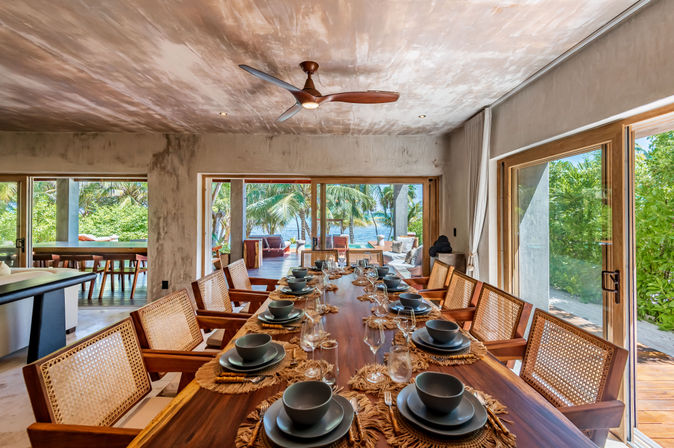 Villa Naj Kan: 9BR Beachfront Retreat for Up to 20 Guests image 18