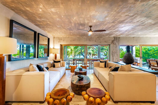 Villa Naj Kan: 9BR Beachfront Retreat for Up to 20 Guests image 14