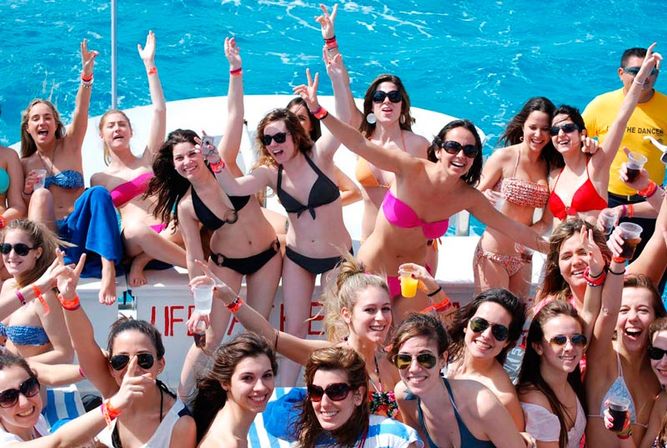 Private Catamaran Tour to Isla Mujeres: Captain, Crew, Snorkeling, Beach Club + Open Bar image 3