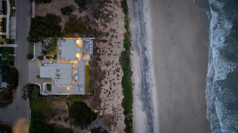 Wander Encinitas Shores: Luxury 5-Bedroom Oceanfront Estate with Saltwater Pool & Studio in Encinitas, CA image 37