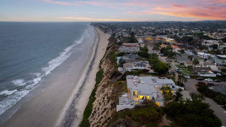 Wander Encinitas Shores: Luxury 5-Bedroom Oceanfront Estate with Saltwater Pool & Studio in Encinitas, CA image 24