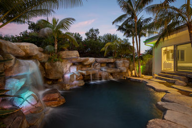 Wander Encinitas Shores: Luxury 5-Bedroom Oceanfront Estate with Saltwater Pool & Studio in Encinitas, CA image 4