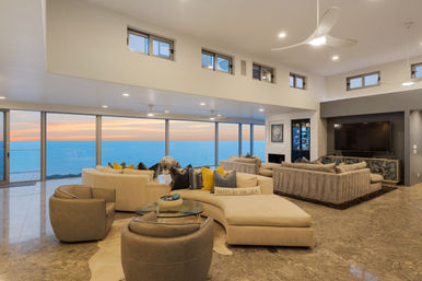 Wander Encinitas Shores: Luxury 5-Bedroom Oceanfront Estate with Saltwater Pool & Studio in Encinitas, CA image 3