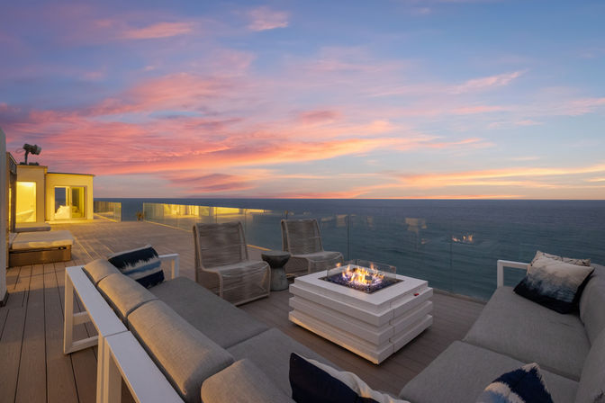 Wander Encinitas Shores: Luxury 5-Bedroom Oceanfront Estate with Saltwater Pool & Studio in Encinitas, CA image 2