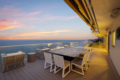 Wander Encinitas Shores: Luxury 5-Bedroom Oceanfront Estate with Saltwater Pool & Studio in Encinitas, CA image 9