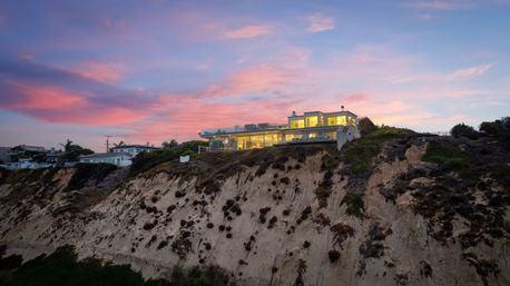 Wander Encinitas Shores: Luxury 5-Bedroom Oceanfront Estate with Saltwater Pool & Studio in Encinitas, CA image 39