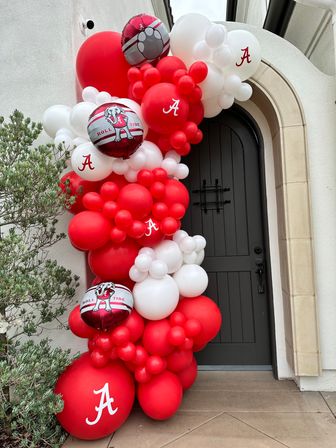 Balloon Stylist: Custom Balloon Garlands to Elevate Your Celebration image 19